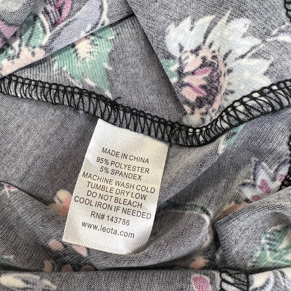 Leota Libby Faux Wrap Knit Dress Size Small New With Tags Dark Floral - Picture 12 of 13